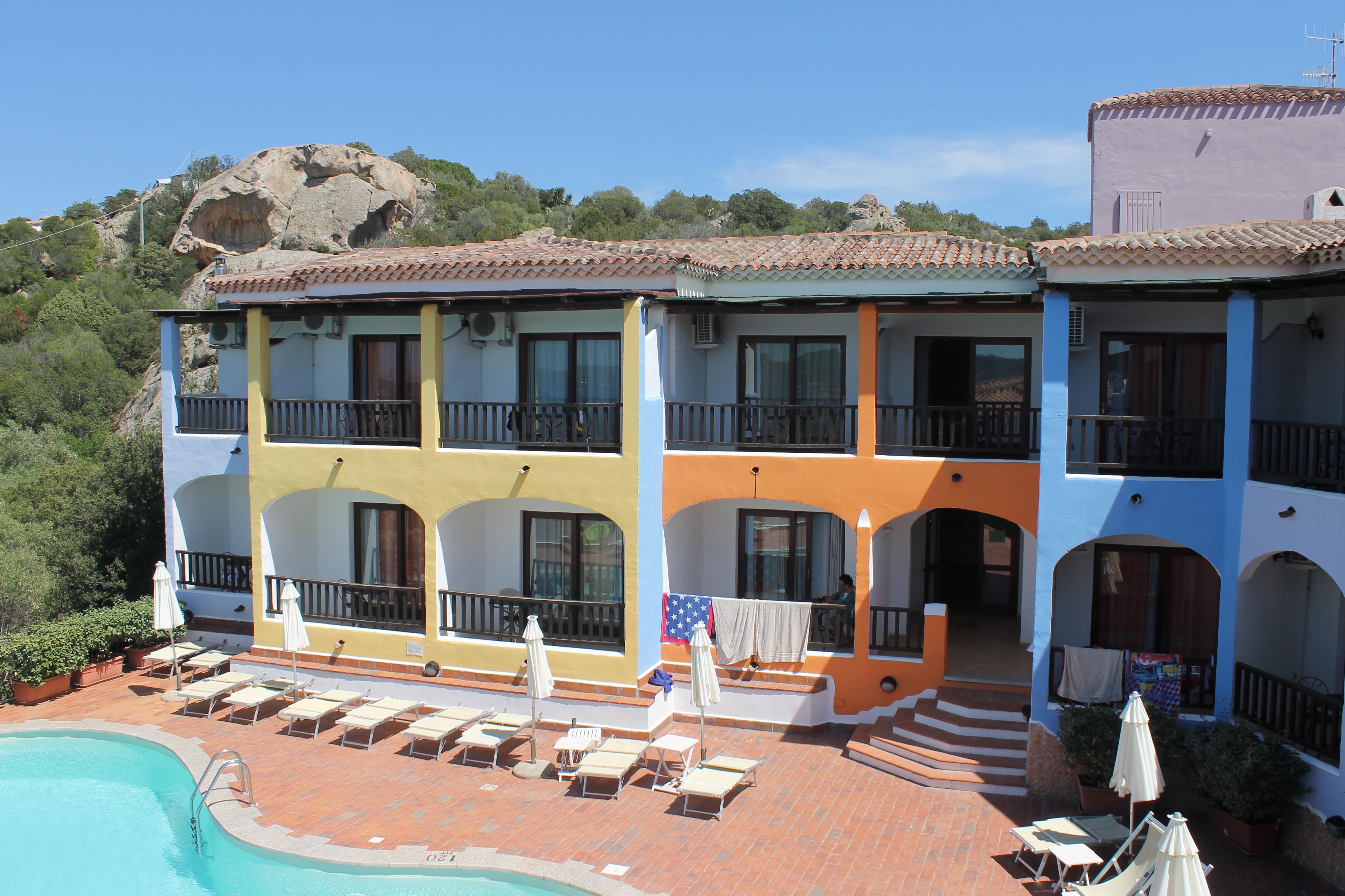 Hotel Li Graniti บายาซาร์ดิเนีย ภายนอก รูปภาพ