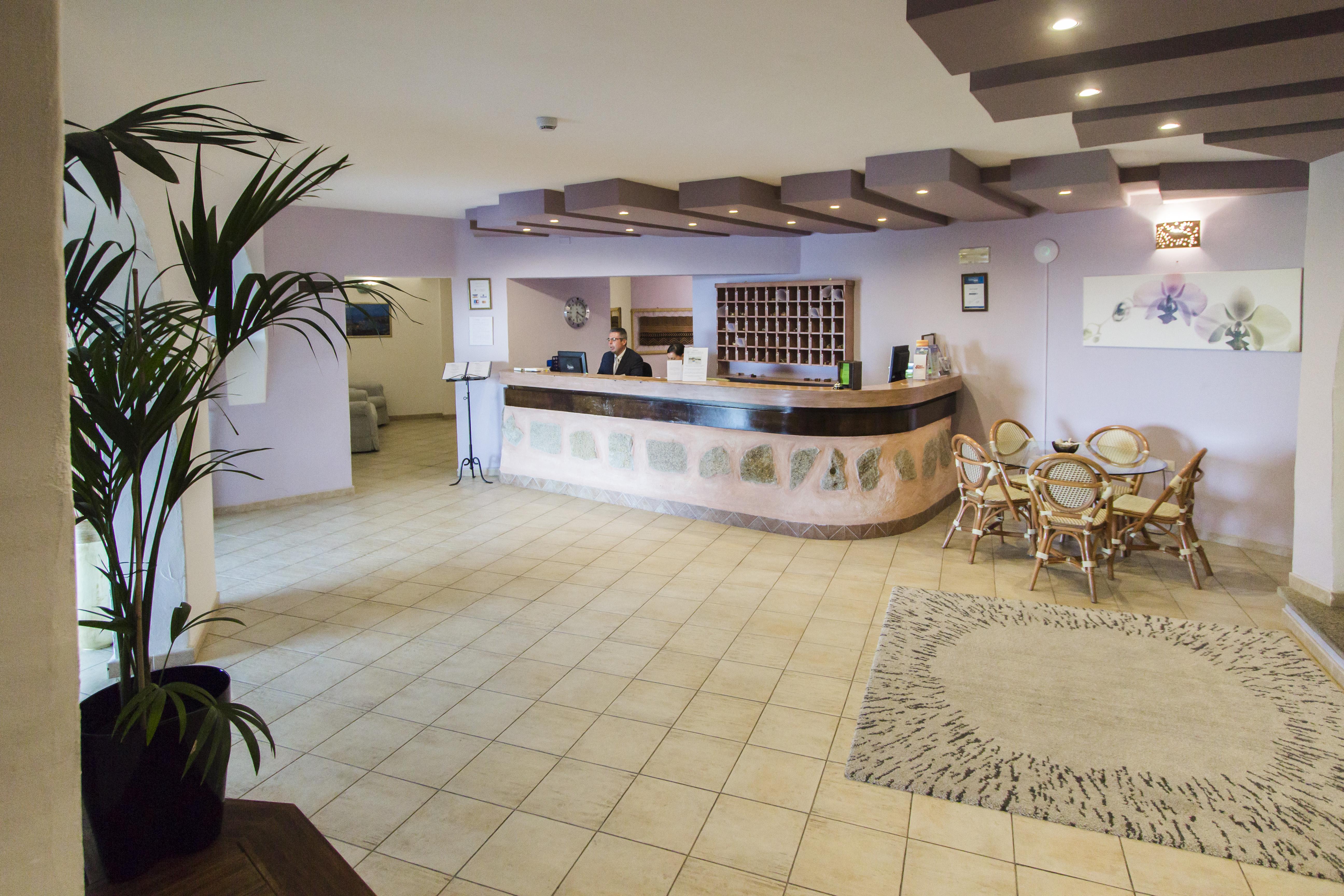Hotel Li Graniti บายาซาร์ดิเนีย ภายนอก รูปภาพ